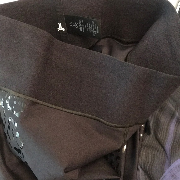 🐚Bundle Ultracor High Waist Athletic Compression Seamless Leggings XS/one NWT🐚 - Picture 10 of 12